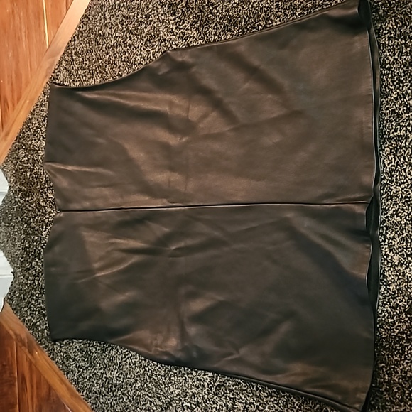 DYNAMITE Faux Leather Top - Picture 3 of 3
